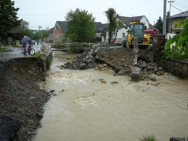 img00009.jpg