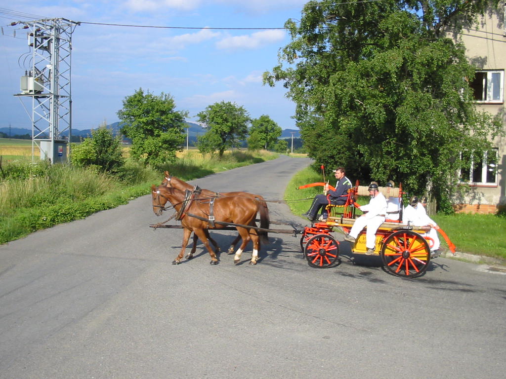 127-2704_IMG.JPG